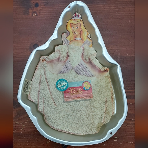 Vintage 1994 Wilton Cinderella Pan, Never Used - Picture 1 of 4